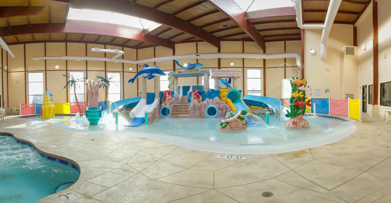 Grand Marquis Waterpark Hotel & Suites วิสคอนซินเดลส์ ภายนอก รูปภาพ