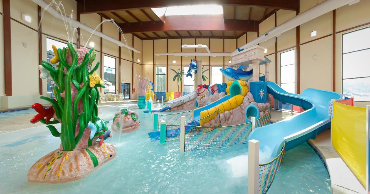 Grand Marquis Waterpark Hotel & Suites วิสคอนซินเดลส์ ภายนอก รูปภาพ