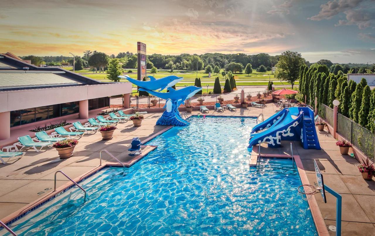 Grand Marquis Waterpark Hotel & Suites วิสคอนซินเดลส์ ภายนอก รูปภาพ
