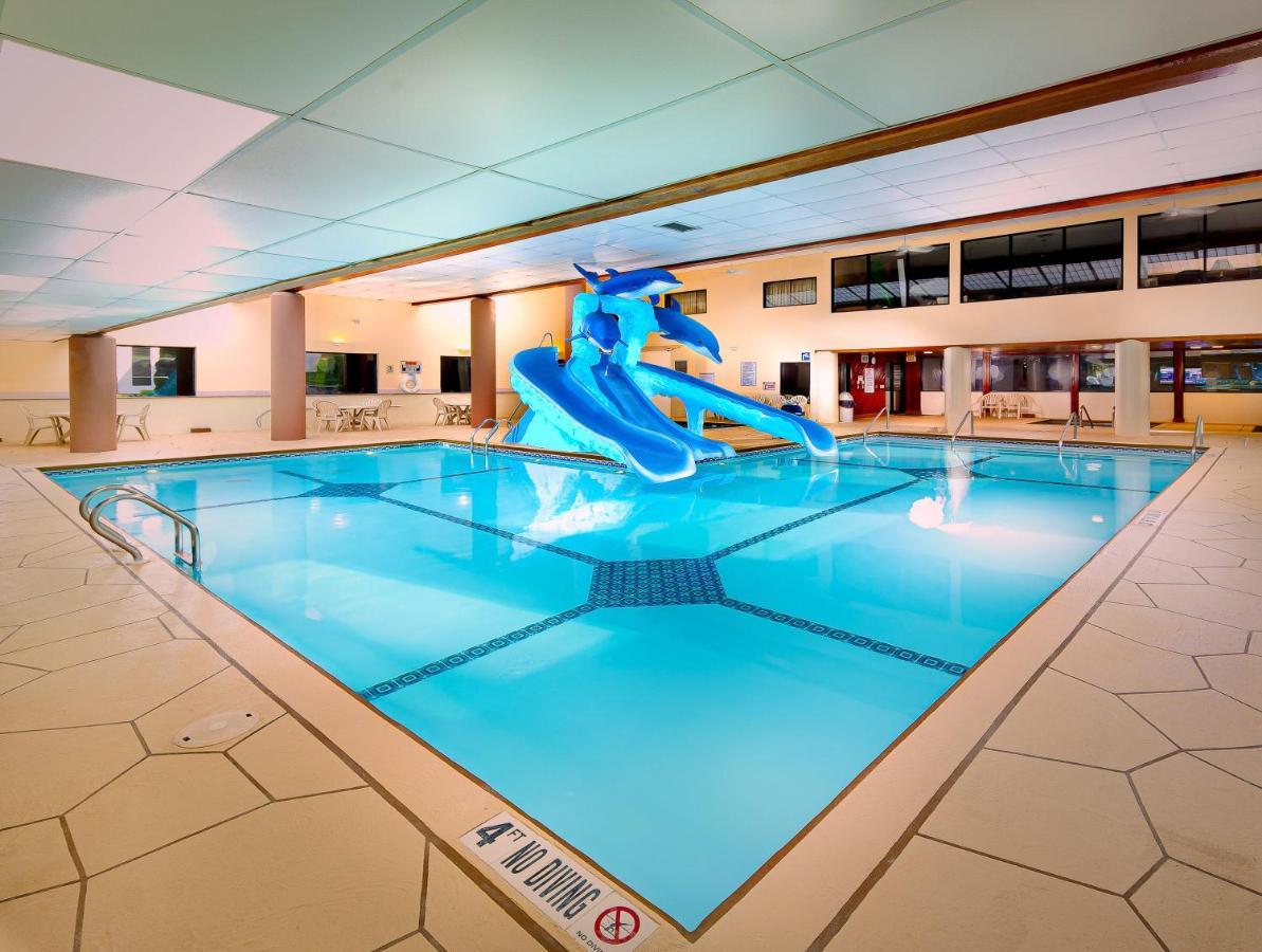 Grand Marquis Waterpark Hotel & Suites วิสคอนซินเดลส์ ภายนอก รูปภาพ
