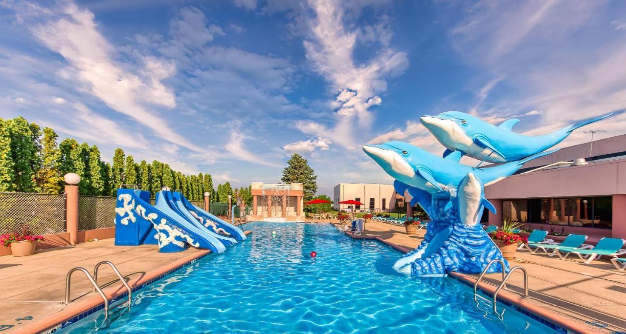 Grand Marquis Waterpark Hotel & Suites วิสคอนซินเดลส์ ภายนอก รูปภาพ